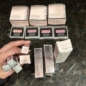 Mary Kay bundle for Cora Only @lovesomepink